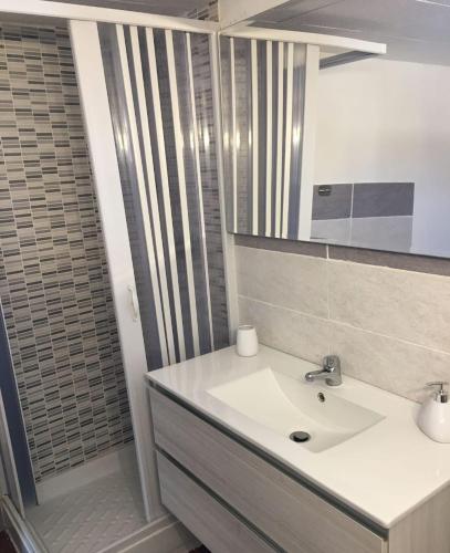 Baño, Al centro di tutto in Catania Baño, Al centro di tutto in Catania