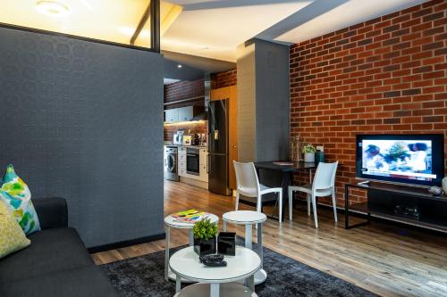 Corporate Apartment Rentals- The Vantage in Rosebank Corporate Apartment Rentals- The Vantage in Rosebank