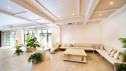 Lobby, HOTEL TORIFITO MIYAKOJIMA RESORT in Miyakojima Lobby, HOTEL TORIFITO MIYAKOJIMA RESORT in Miyakojima