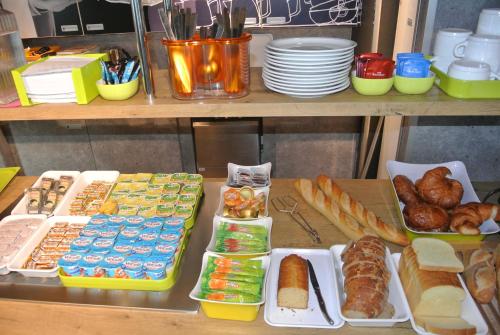 Food and beverages, ibis budget Chambéry Sud Challes-les-Eaux in Challes-les-Eaux Food and beverages, ibis budget Chambéry Sud Challes-les-Eaux in Challes-les-Eaux