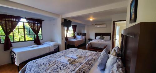 Hotel & Restaurant Fleur de Lis in Ataco Hotel & Restaurant Fleur de Lis in Ataco