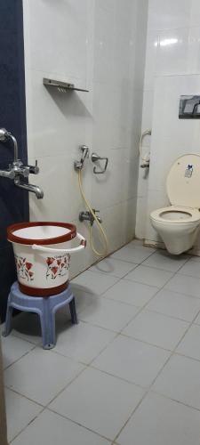 Bathroom, Royal Stay in Kirlampudi Layout Bathroom, Royal Stay in Kirlampudi Layout