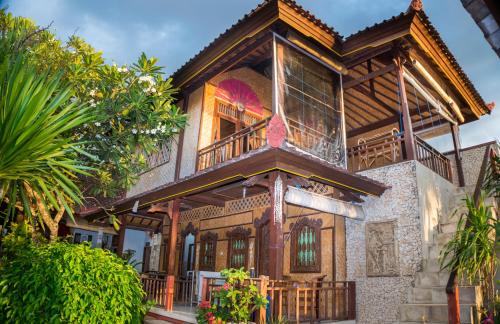 Entrance, Bungalow No 7 in Nusa Lembongan Entrance, Bungalow No 7 in Nusa Lembongan