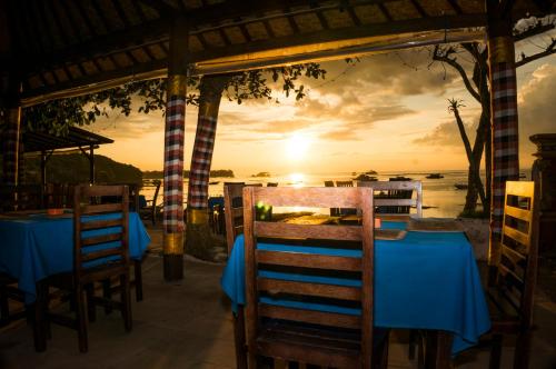 Restaurant, Bungalow No 7 in Nusa Lembongan Restaurant, Bungalow No 7 in Nusa Lembongan
