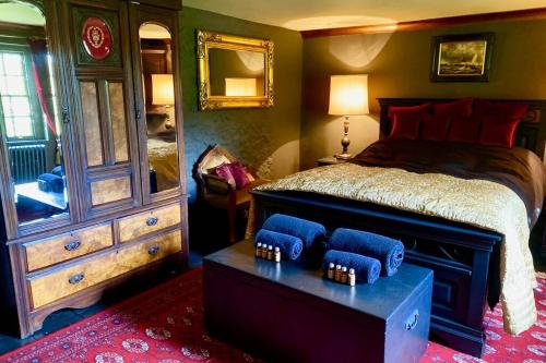 17th Century Boutique Getaway in the Countryside in Ramsgate 17th Century Boutique Getaway in the Countryside in Ramsgate