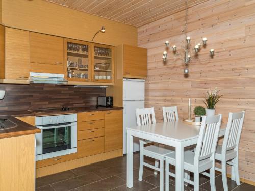 Holiday Home Yllas-eeli green house c1 by Interhome in Yllasjarvi Holiday Home Yllas-eeli green house c1 by Interhome in Yllasjarvi