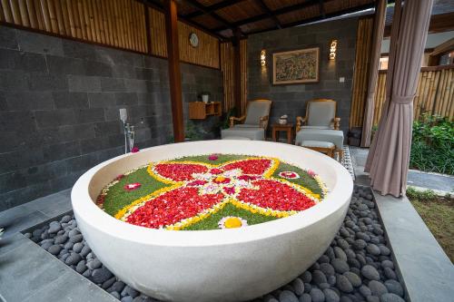 水疗, 新苏纳里罗威那海滩度假村 (New Sunari Lovina Beach Resort) in 洛维纳海滩 水疗, 新苏纳里罗威那海滩度假村 (New Sunari Lovina Beach Resort) in 洛维纳海滩