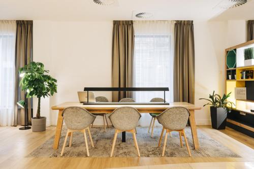 Бізнес Центр, Holiday Inn Lodz in Лодзь Бізнес Центр, Holiday Inn Lodz in Лодзь