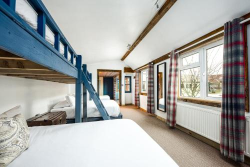 Hudson house in Siston Hudson house in Siston