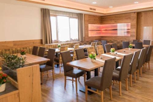 Étterem, Gasthof zur Linde in Sankt Andra Bei Frauenkirchen Étterem, Gasthof zur Linde in Sankt Andra Bei Frauenkirchen