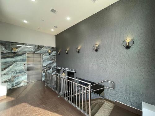 Bejárat, Hotel Pergola Jamaica JFK in JFK repülőtér Bejárat, Hotel Pergola Jamaica JFK in JFK repülőtér