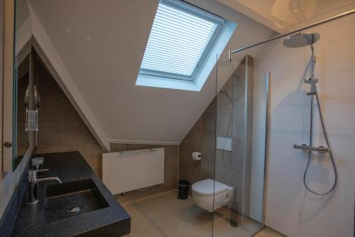 Baño, Hotel Tholen in Tholen Baño, Hotel Tholen in Tholen