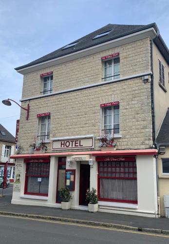 Au Vieux Puits in Villers-Bocage Au Vieux Puits in Villers-Bocage