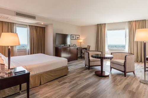 DiplomaticHotel in 門多薩市中心 DiplomaticHotel in 門多薩市中心