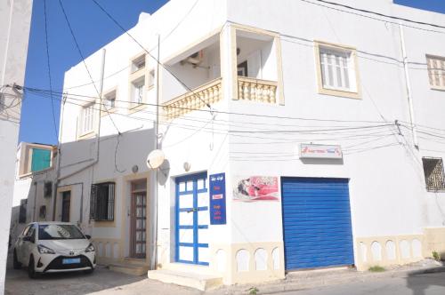 Exterior view, Dar El Fatimid sur le port de Mahdia free WIFI in Mahdia Exterior view, Dar El Fatimid sur le port de Mahdia free WIFI in Mahdia
