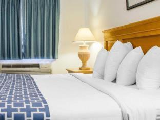 Rodeway Inn Old Town Scottsdale in Old Town Scottsdale Rodeway Inn Old Town Scottsdale in Old Town Scottsdale