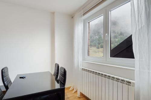 מתקני המלון, Modern studio in Arinsal of 40 m² with mountain view in ארינסל מתקני המלון, Modern studio in Arinsal of 40 m² with mountain view in ארינסל