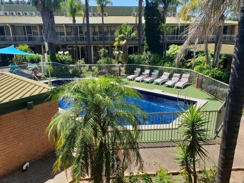 Swimming pool, John Hunter Motel in Muswellbrook Swimming pool, John Hunter Motel in Muswellbrook