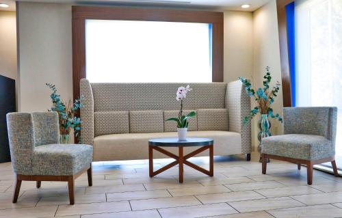 ردهة, Holiday Inn Express Slidell By IHG in Slidell ردهة, Holiday Inn Express Slidell By IHG in Slidell