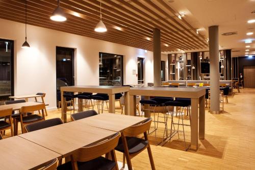 Food and beverages, Holiday Inn Express Trier By IHG in Trier Food and beverages, Holiday Inn Express Trier By IHG in Trier