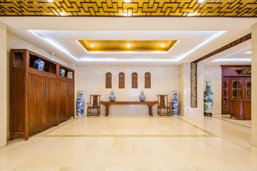 Beijing Commercial Business Hotel in Beijing South Station Beijing Commercial Business Hotel in Beijing South Station