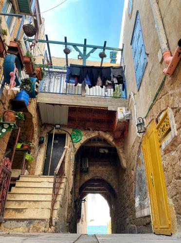 Entrance, Ashash House - Bab Elhawa Studio in Acre Entrance, Ashash House - Bab Elhawa Studio in Acre