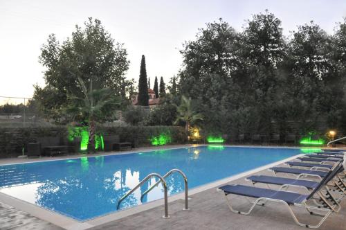 Swimming pool, Hotel Ena in Loutra Ipatis Swimming pool, Hotel Ena in Loutra Ipatis