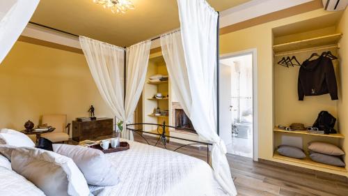 TENUTA DI MACERICCA 10, Emma Villas