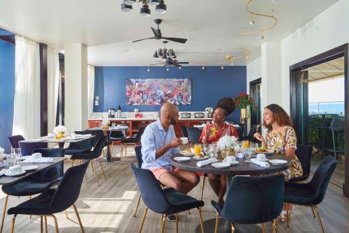 طعام و مشروبات, R Hotel Kingston in كينجستون طعام و مشروبات, R Hotel Kingston in كينجستون