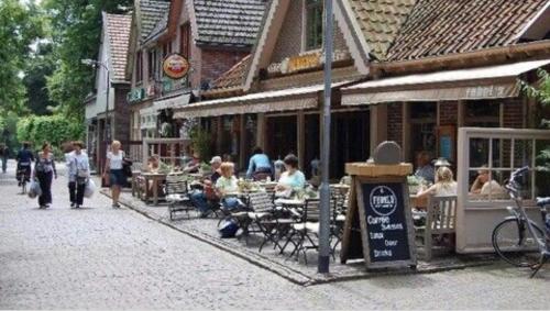ห้องอาหาร, Studio Lief Bergen binnen, bij bos duin en dorp in บอชรันด์ ห้องอาหาร, Studio Lief Bergen binnen, bij bos duin en dorp in บอชรันด์