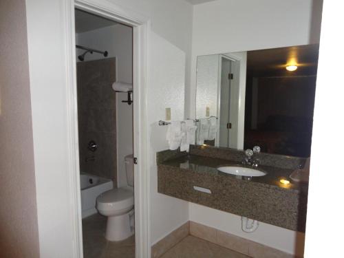 This photo about Garden Inn and Suites Silsbee shared on HyHotel.com