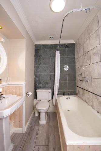 Ванная комната, Foyles Hotel in Клифден Ванная комната, Foyles Hotel in Клифден