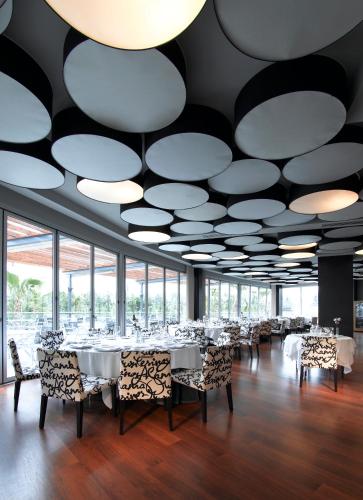 Restaurant, Hotel Abades Nevada Palace in Granada Restaurant, Hotel Abades Nevada Palace in Granada