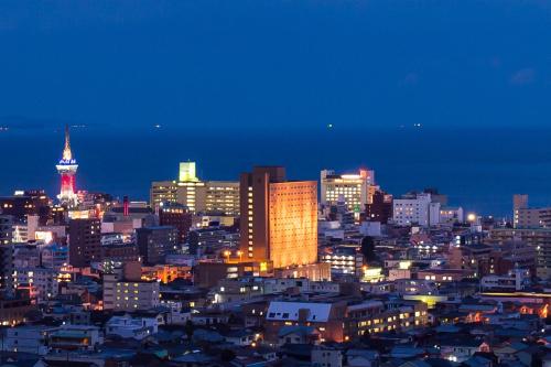 숙소 외관, 카메노이 호텔 벳푸 (KAMENOI HOTEL BEPPU) near WANDER COMPASS BEPPU 숙소 외관, 카메노이 호텔 벳푸 (KAMENOI HOTEL BEPPU) near WANDER COMPASS BEPPU