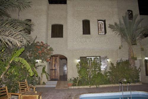 入口, 盧爾德住處酒店 (Residence Loued) in 托澤爾 入口, 盧爾德住處酒店 (Residence Loued) in 托澤爾