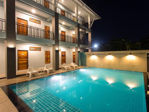 ホテル ラクコージー9