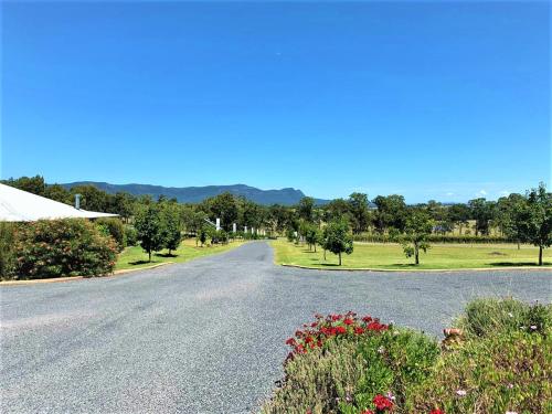H Boutique Hunter Valley in Rothbury H Boutique Hunter Valley in Rothbury