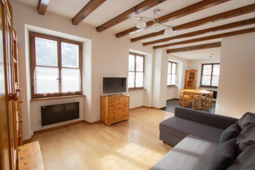 Facilities, Chalet Cuore delle Alpi in Airolo Facilities, Chalet Cuore delle Alpi in Airolo