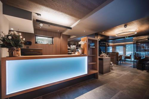 Lobby, VIER Studios & Restaurant in Burgstein Lobby, VIER Studios & Restaurant in Burgstein