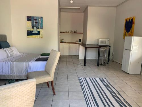 Le Grec Wine Tram Apartment in Franschhoek Le Grec Wine Tram Apartment in Franschhoek