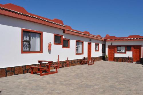 Widok z zewnątrz, Timo's guesthouse accommodation in Luderitz Widok z zewnątrz, Timo's guesthouse accommodation in Luderitz
