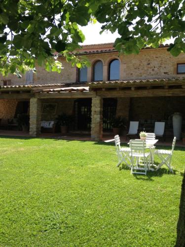 Mas Petit, turisme rural in La Bisbal Mas Petit, turisme rural in La Bisbal