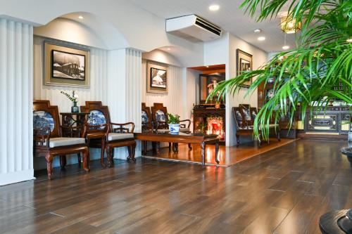 Lobby, The Krungkasem Srikrung Hotel near Hua Lamphong Railway Station Lobby, The Krungkasem Srikrung Hotel near Hua Lamphong Railway Station