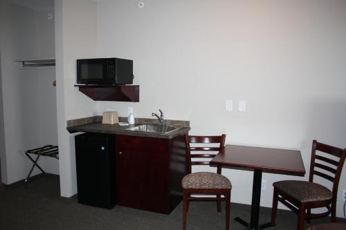 Konyha, SureStay by Best Western Bassano in Bassano (AB) Konyha, SureStay by Best Western Bassano in Bassano (AB)