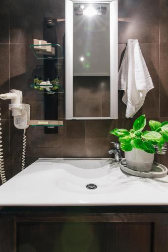 Kupaonica, Ladadika Design - Philian Hotels and Resorts in Thessaloniki Kupaonica, Ladadika Design - Philian Hotels and Resorts in Thessaloniki