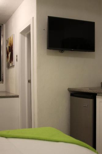 Facilities, Super Precio in Zone 9 Facilities, Super Precio in Zone 9