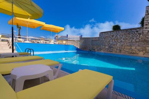 Басейн, Hola Bodrum in Гумбет Басейн, Hola Bodrum in Гумбет
