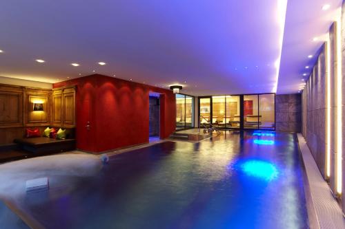 Bazen, Hotel Tirol in Ischgl Bazen, Hotel Tirol in Ischgl