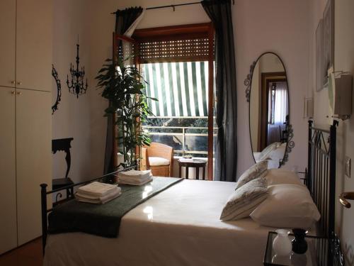 This photo about Bed Rooms Rome shared on HyHotel.com