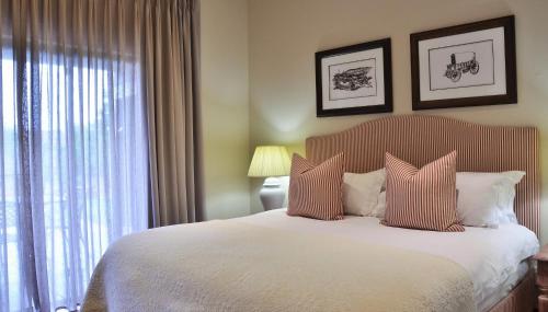 African Hills Safari Lodge & Spa in Magaliesburg African Hills Safari Lodge & Spa in Magaliesburg